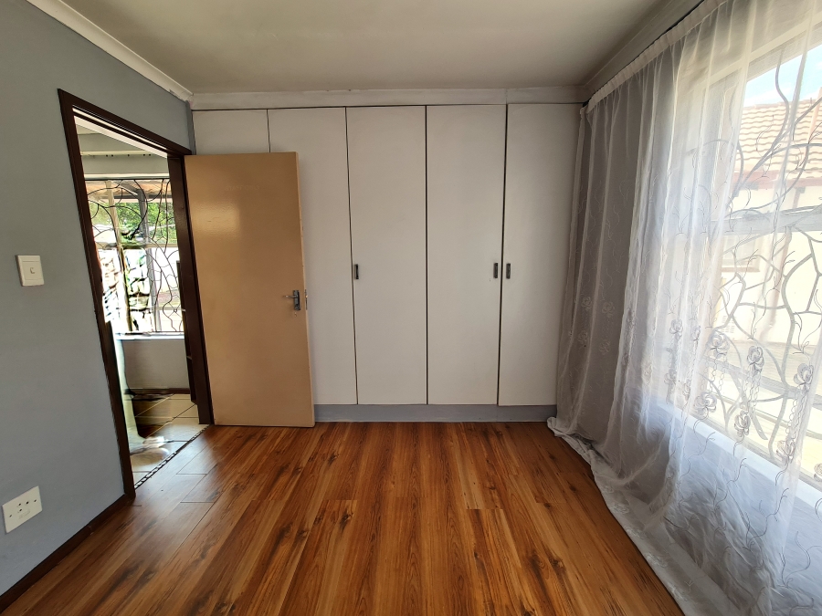 To Let 1 Bedroom Property for Rent in Bloubosrand Gauteng