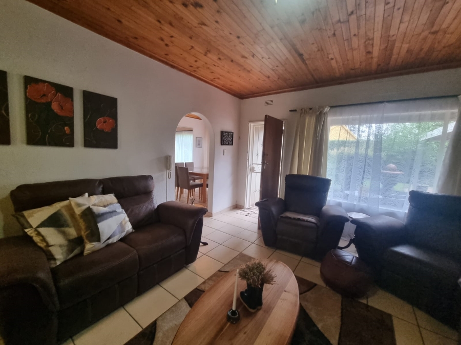 3 Bedroom Property for Sale in Falcon Ridge Gauteng