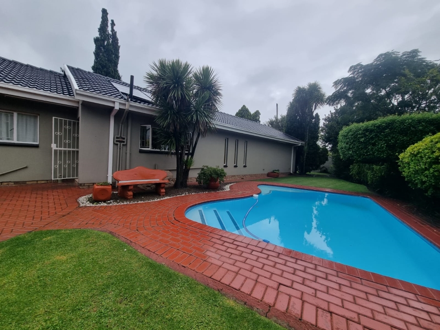 3 Bedroom Property for Sale in Falcon Ridge Gauteng