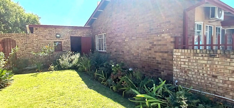 4 Bedroom Property for Sale in Vanderbijlpark SE 1 Gauteng