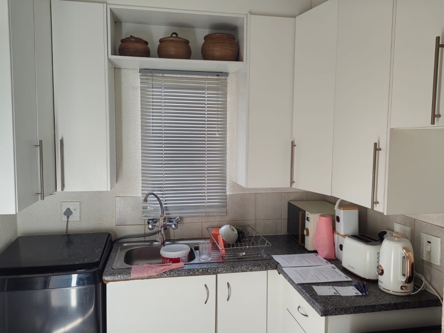 2 Bedroom Property for Sale in Aureus Gauteng