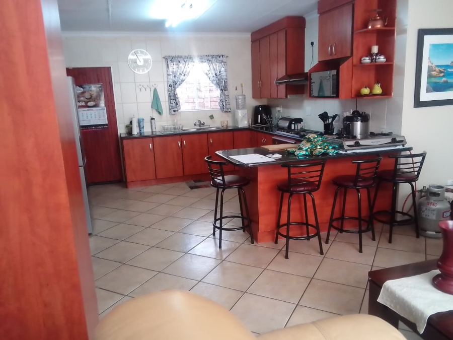 3 Bedroom Property for Sale in Eike Park Gauteng