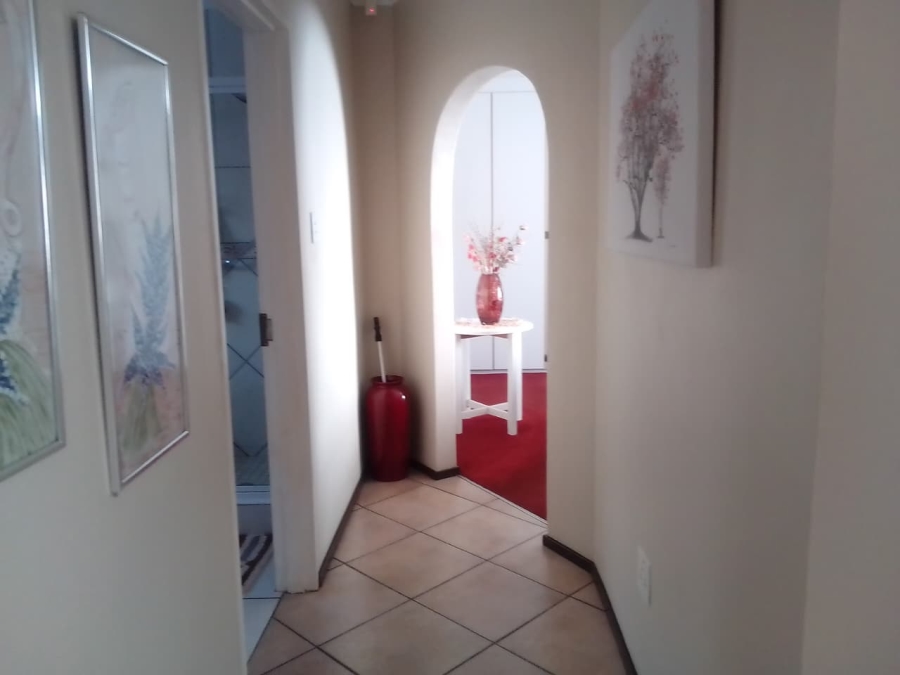 3 Bedroom Property for Sale in Eike Park Gauteng