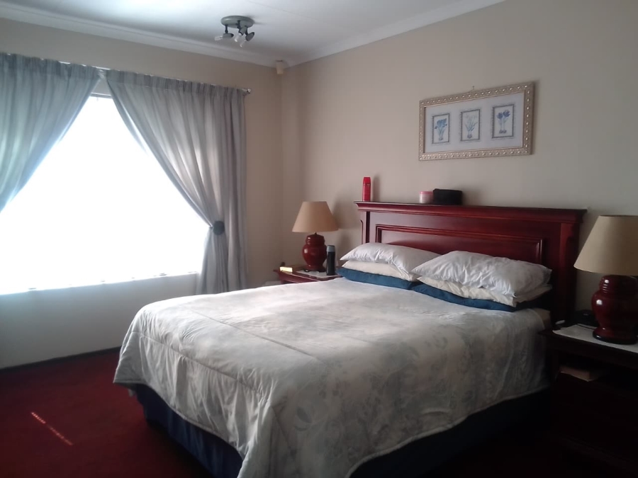 3 Bedroom Property for Sale in Eike Park Gauteng