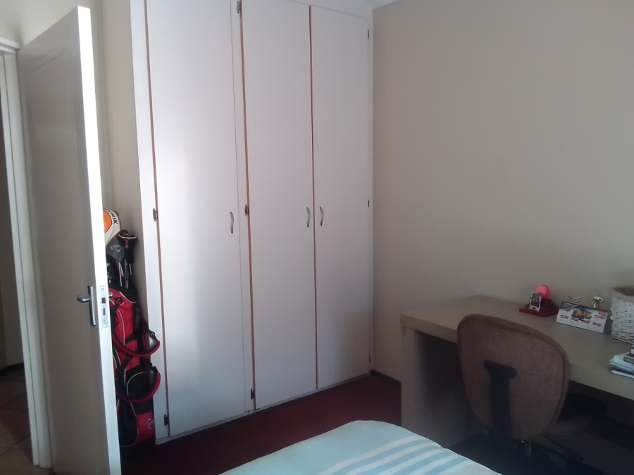 3 Bedroom Property for Sale in Eike Park Gauteng