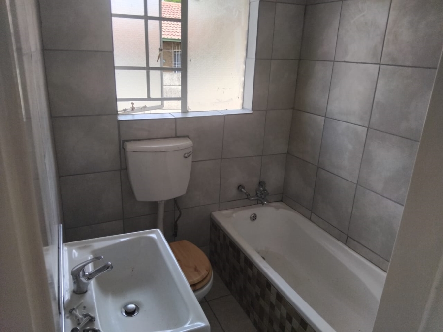 3 Bedroom Property for Sale in Birchleigh Gauteng