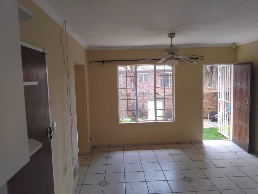 3 Bedroom Property for Sale in Birchleigh Gauteng