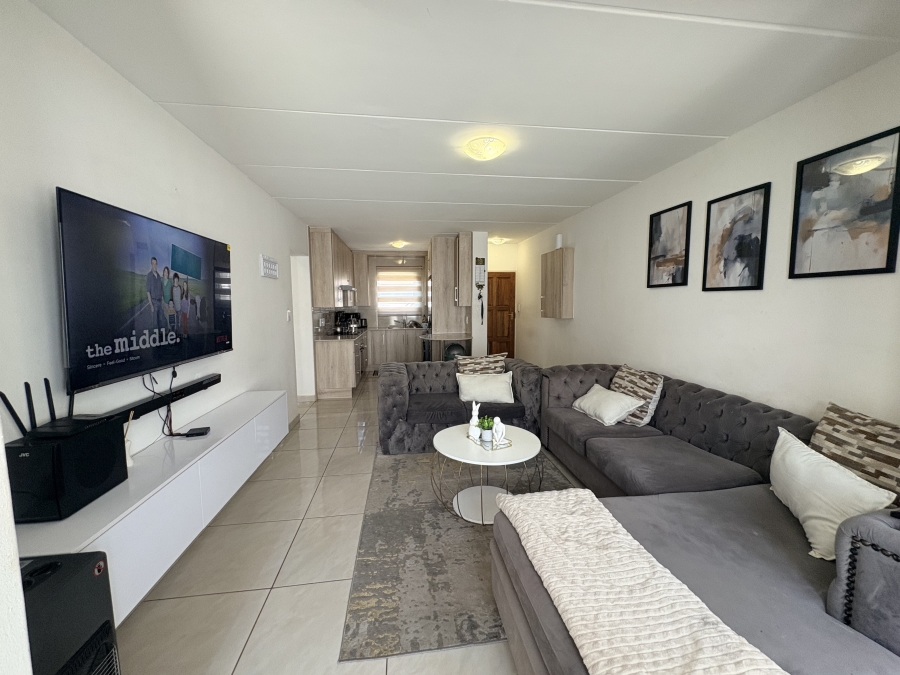 2 Bedroom Property for Sale in Parkrand Gauteng