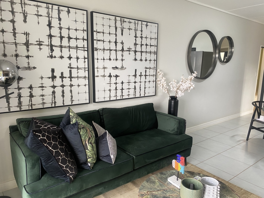 To Let 2 Bedroom Property for Rent in Mooikloof Equestrian Estate Gauteng