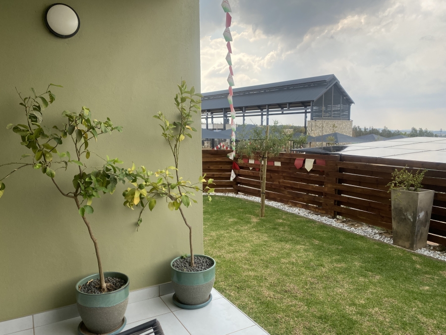 To Let 2 Bedroom Property for Rent in Mooikloof Equestrian Estate Gauteng