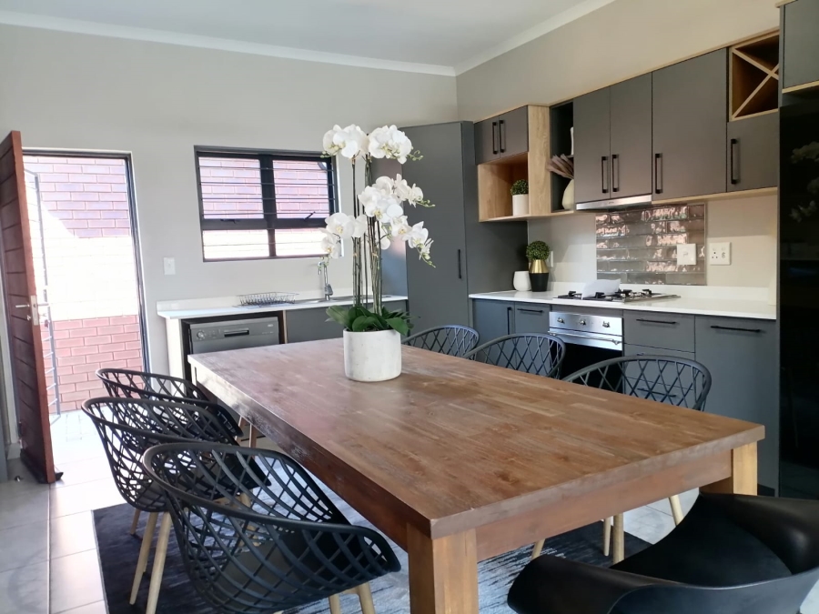 3 Bedroom Property for Sale in Boardwalk Villas Gauteng