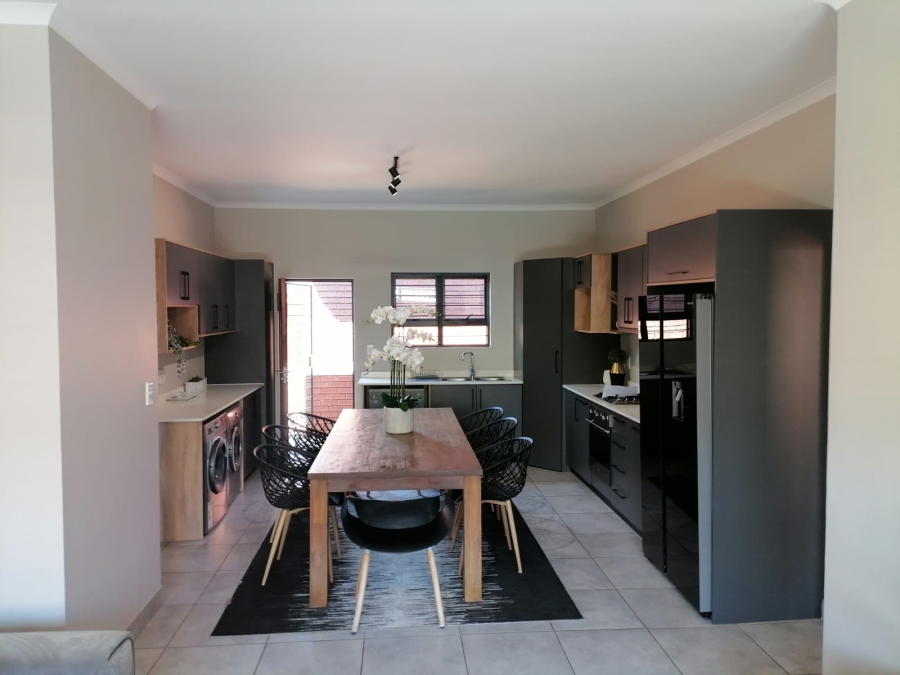3 Bedroom Property for Sale in Boardwalk Villas Gauteng
