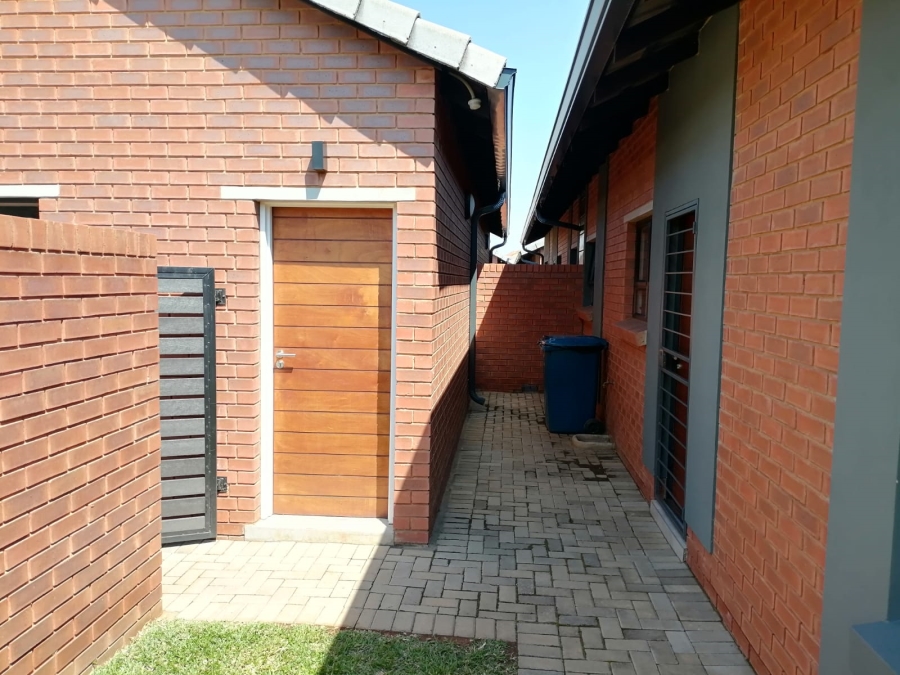 3 Bedroom Property for Sale in Boardwalk Villas Gauteng
