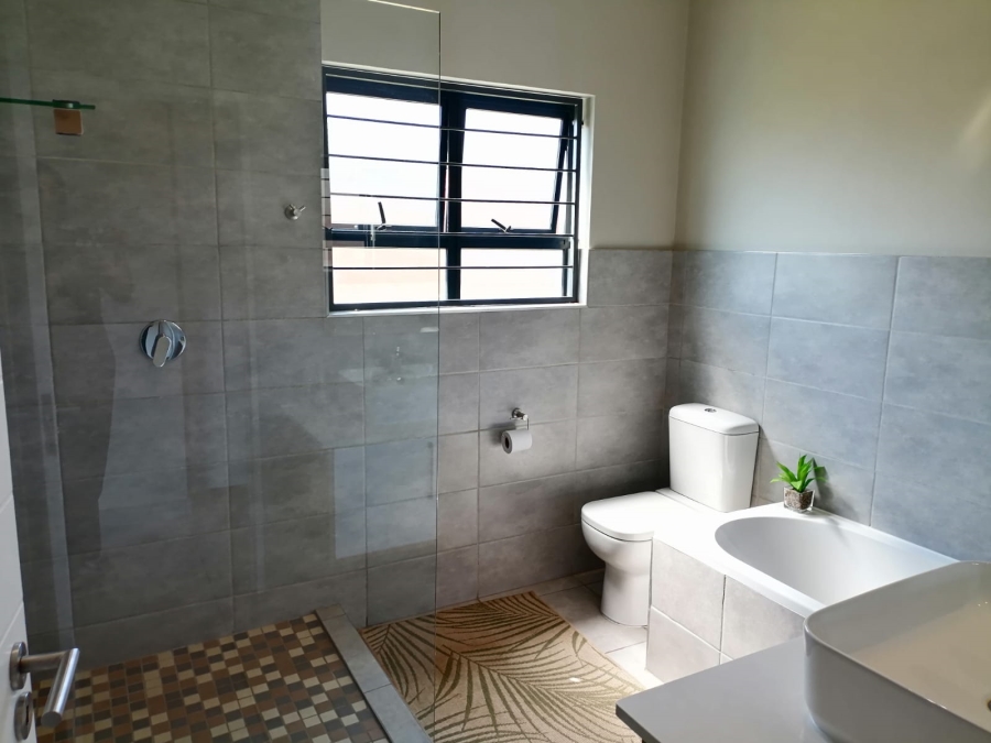 3 Bedroom Property for Sale in Boardwalk Villas Gauteng
