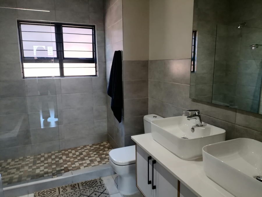 3 Bedroom Property for Sale in Boardwalk Villas Gauteng