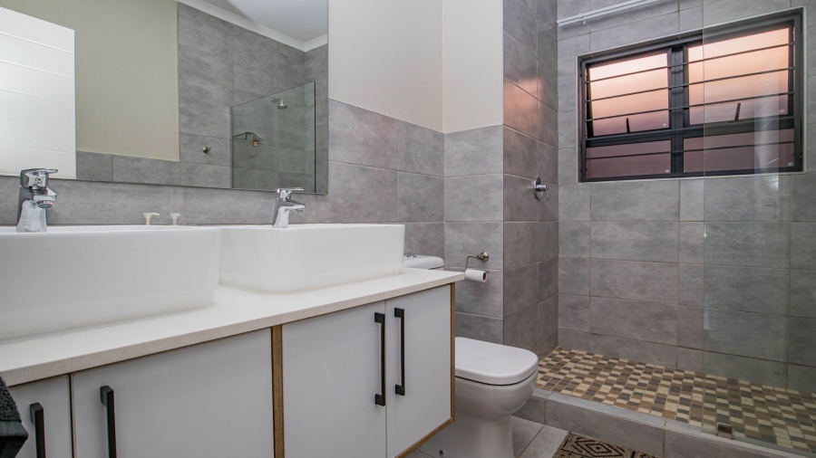 3 Bedroom Property for Sale in Boardwalk Villas Gauteng