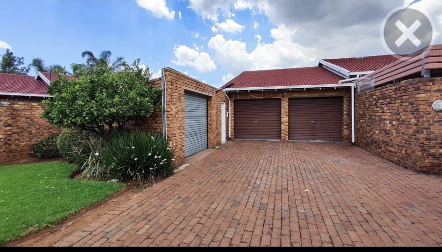 3 Bedroom Property for Sale in Edleen Gauteng