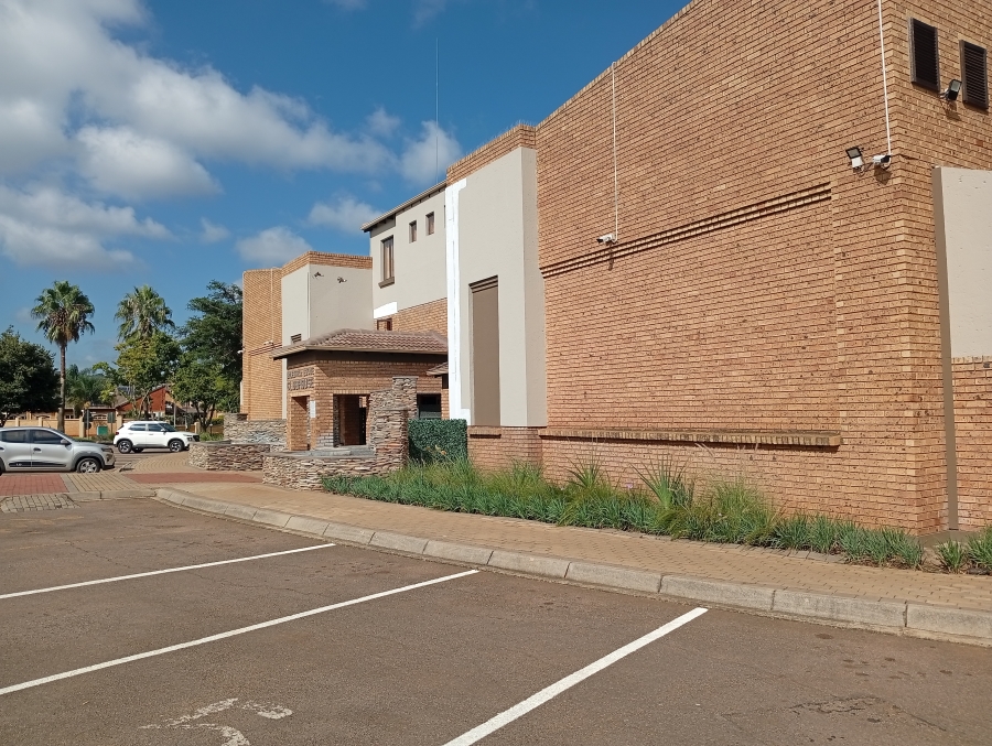 2 Bedroom Property for Sale in Equestria Gauteng