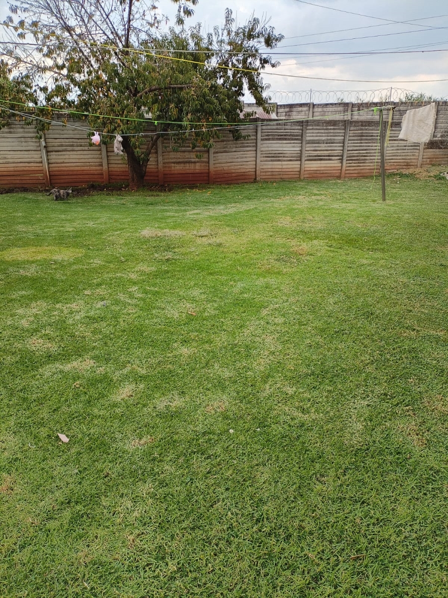 3 Bedroom Property for Sale in Bakerton Gauteng