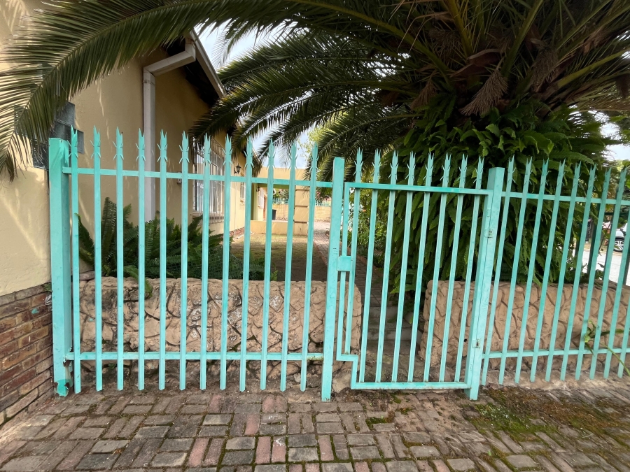 4 Bedroom Property for Sale in Birchleigh North Gauteng