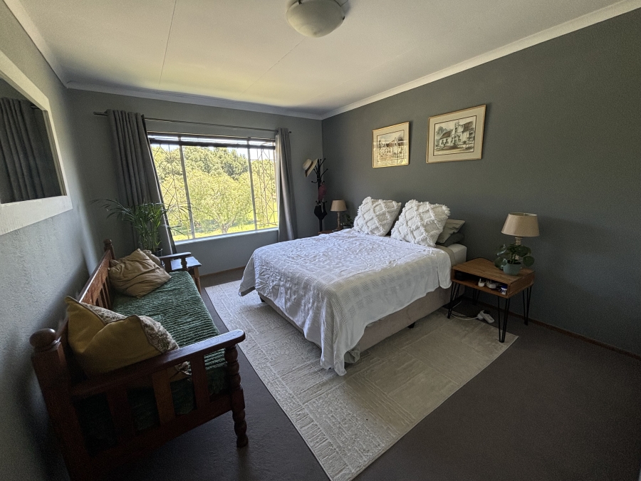 To Let 2 Bedroom Property for Rent in Robindale Gauteng