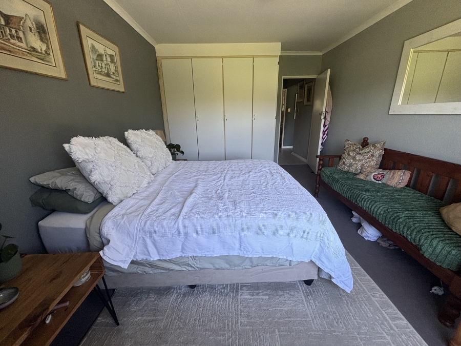 To Let 2 Bedroom Property for Rent in Robindale Gauteng