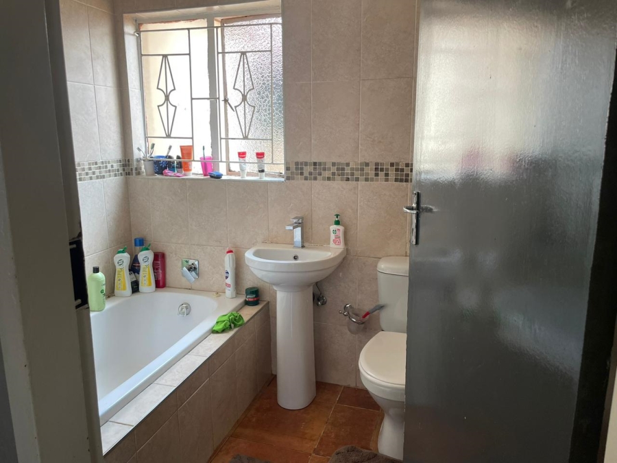 3 Bedroom Property for Sale in Mahube Valley Gauteng