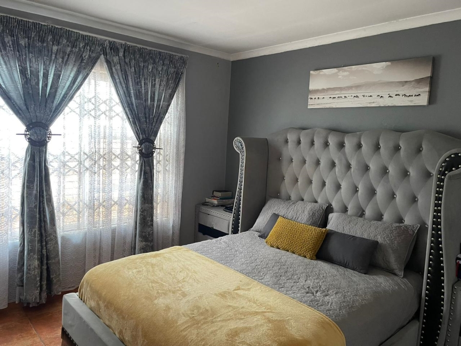 3 Bedroom Property for Sale in Mahube Valley Gauteng