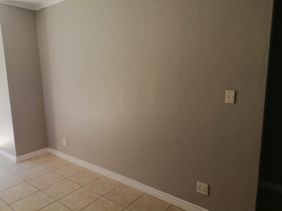 2 Bedroom Property for Sale in Pretorius Park Gauteng