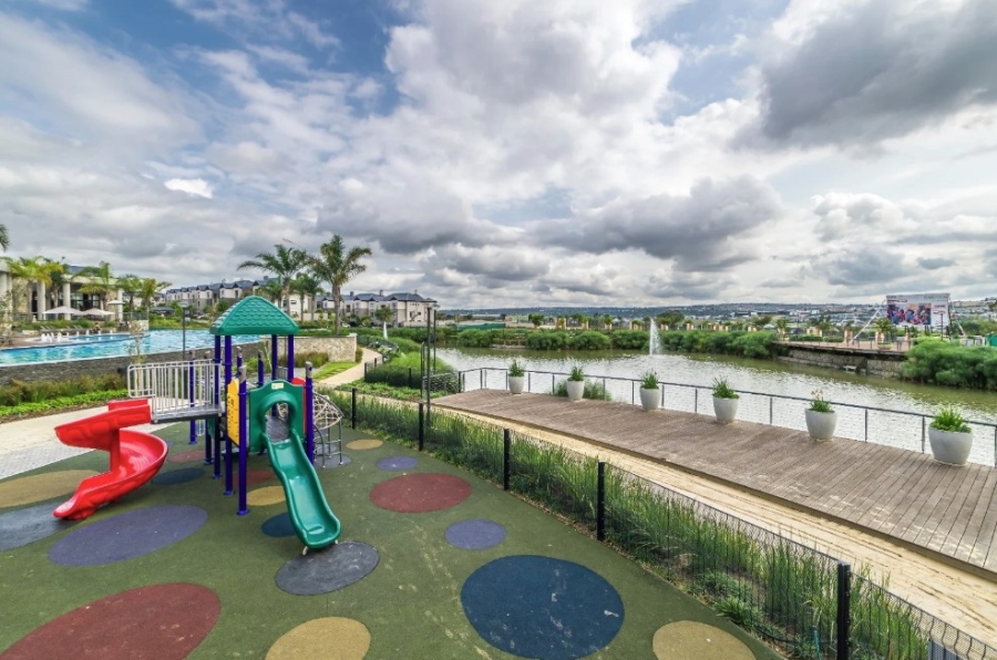 To Let 3 Bedroom Property for Rent in Waterfall Gauteng