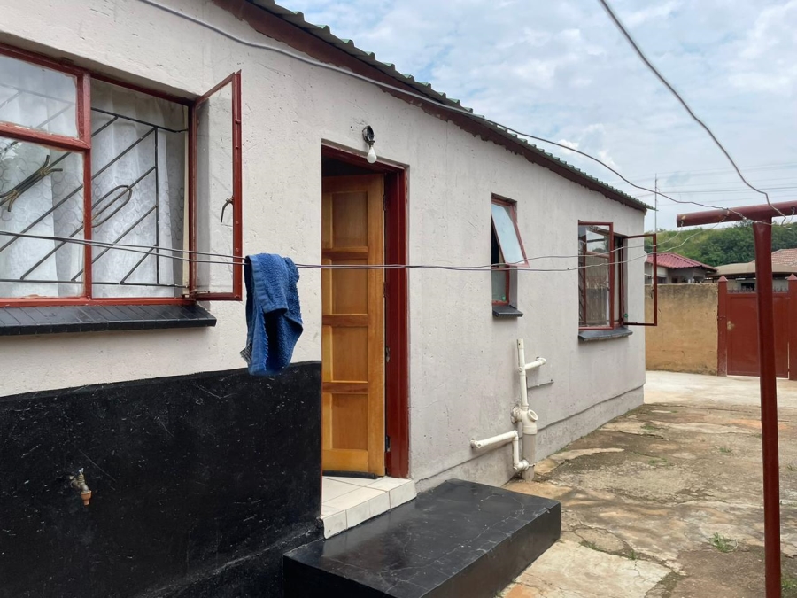 2 Bedroom Property for Sale in Mamelodi East Gauteng