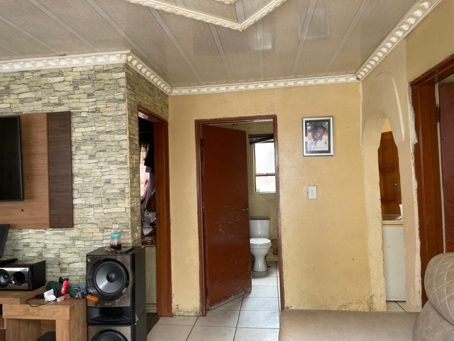 2 Bedroom Property for Sale in Mamelodi East Gauteng