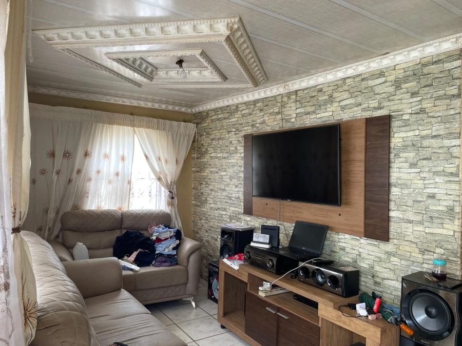 2 Bedroom Property for Sale in Mamelodi East Gauteng