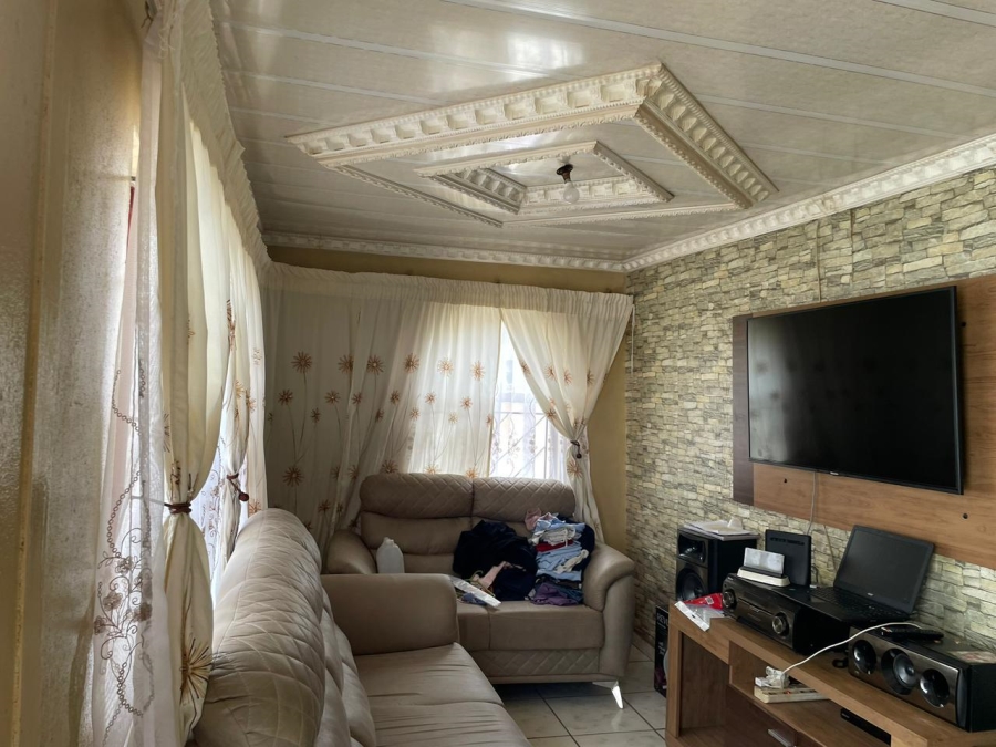 2 Bedroom Property for Sale in Mamelodi East Gauteng