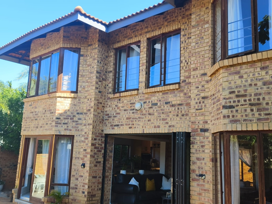 4 Bedroom Property for Sale in Silver Lakes Gauteng