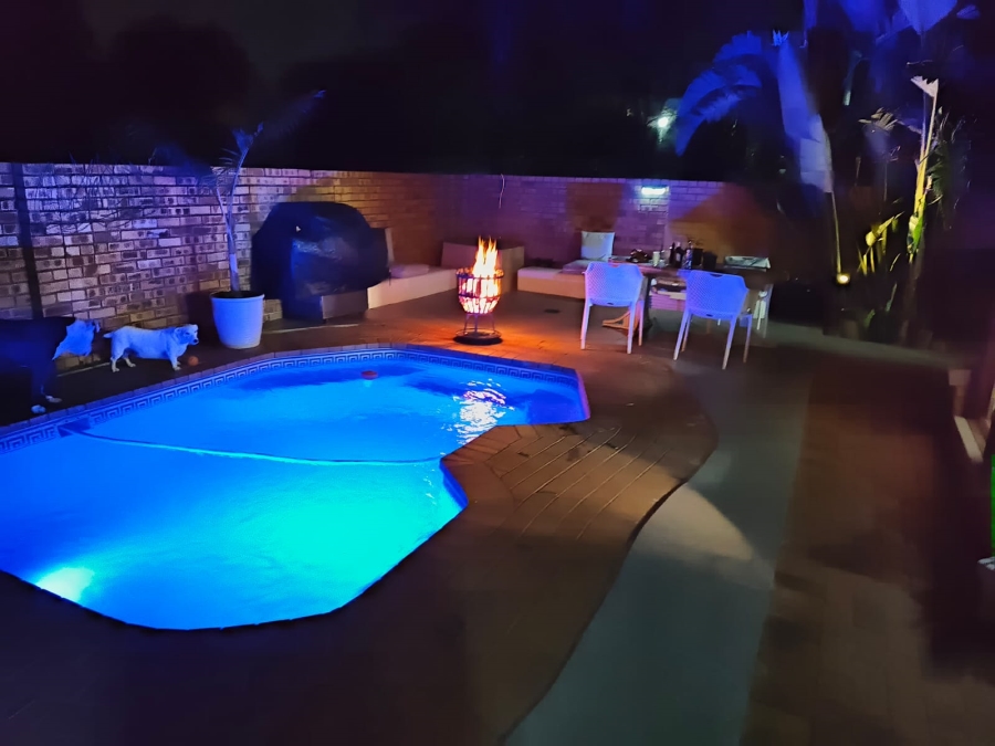 4 Bedroom Property for Sale in Silver Lakes Gauteng