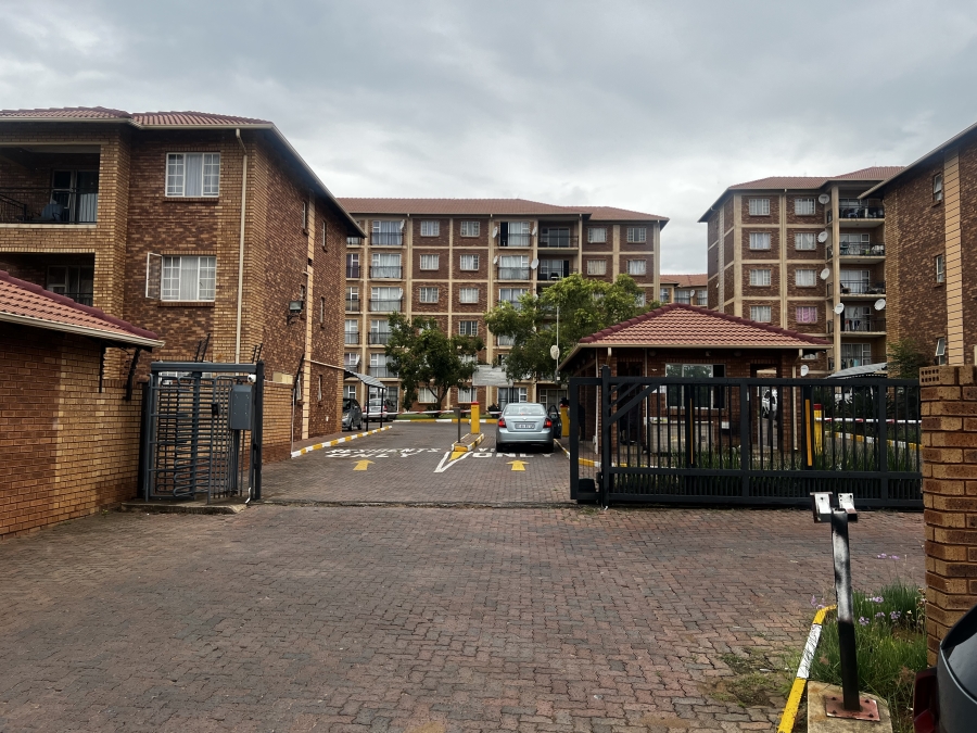 2 Bedroom Property for Sale in Karenpark Gauteng