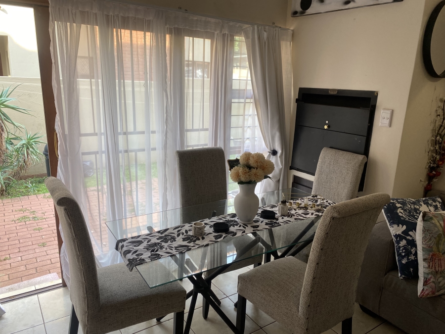 To Let 2 Bedroom Property for Rent in Pretorius Park Gauteng