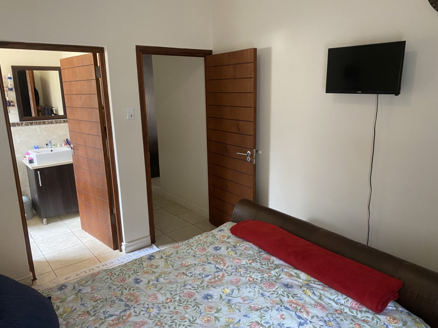 To Let 2 Bedroom Property for Rent in Pretorius Park Gauteng