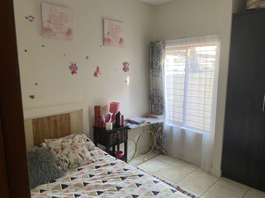 To Let 2 Bedroom Property for Rent in Pretorius Park Gauteng