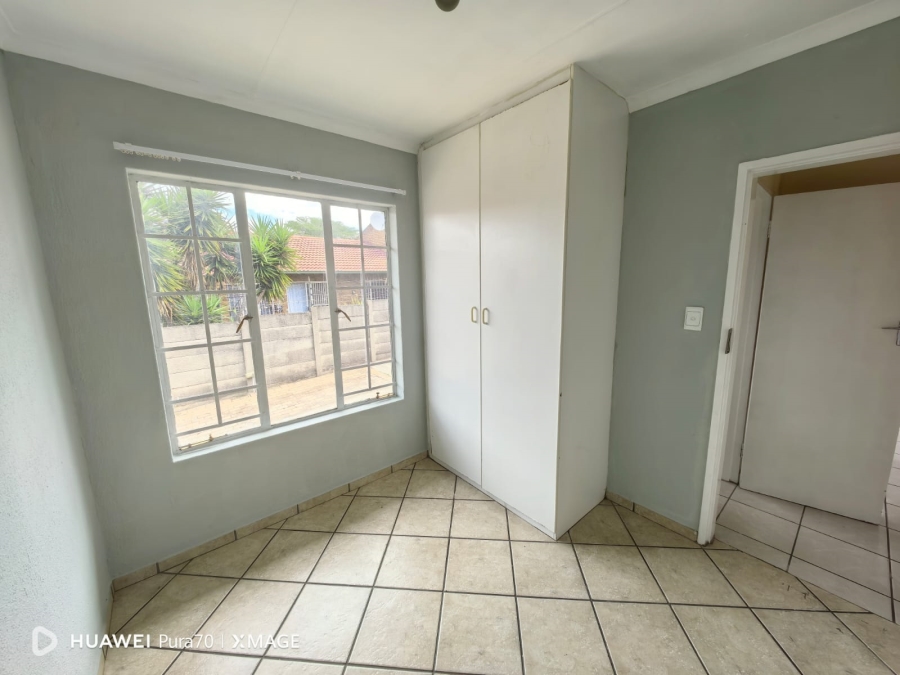 3 Bedroom Property for Sale in Birchleigh Gauteng