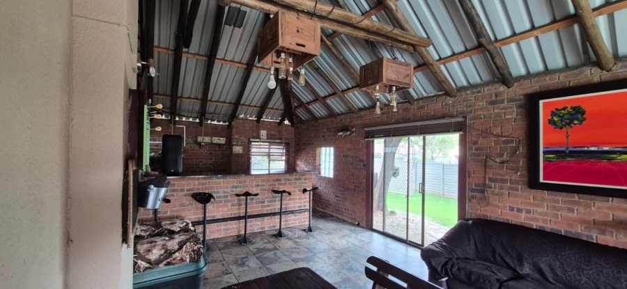 4 Bedroom Property for Sale in Dal Fouche Gauteng