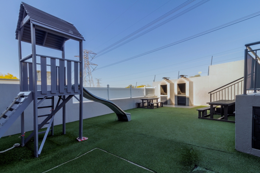 2 Bedroom Property for Sale in Morningside Gauteng