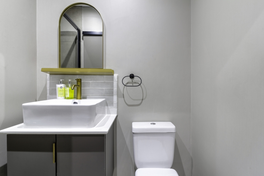 1 Bedroom Property for Sale in Sandown Gauteng