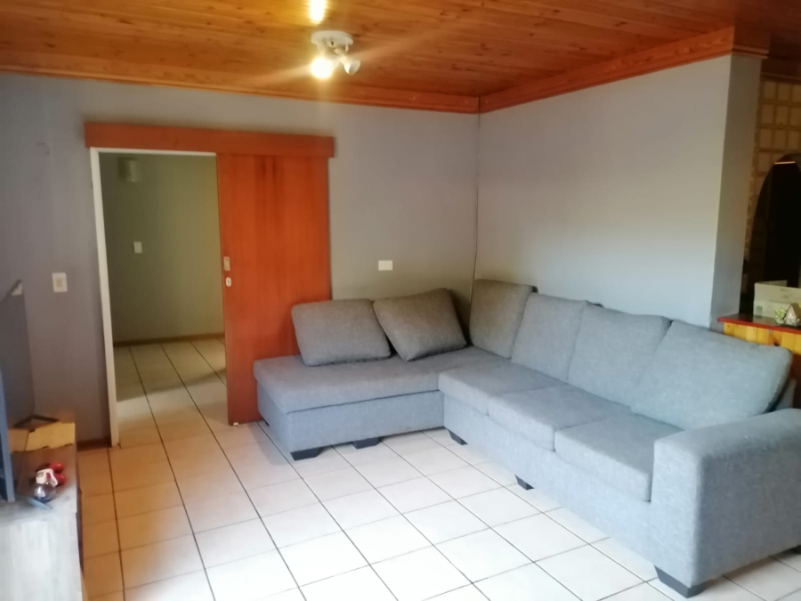 To Let 3 Bedroom Property for Rent in Die Wilgers Gauteng