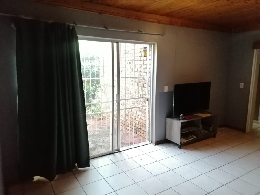 To Let 3 Bedroom Property for Rent in Die Wilgers Gauteng