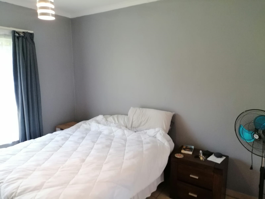 To Let 3 Bedroom Property for Rent in Die Wilgers Gauteng