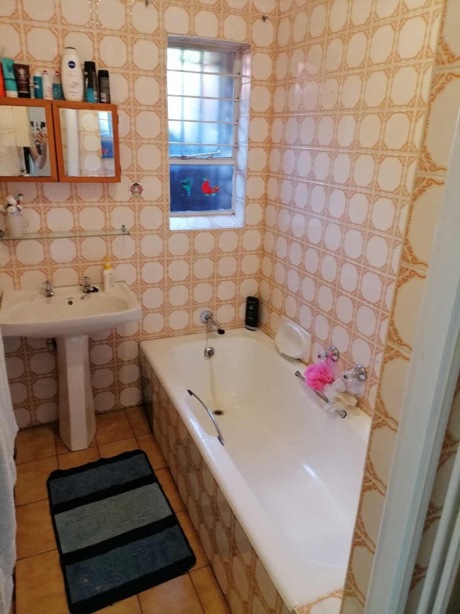 To Let 3 Bedroom Property for Rent in Die Wilgers Gauteng