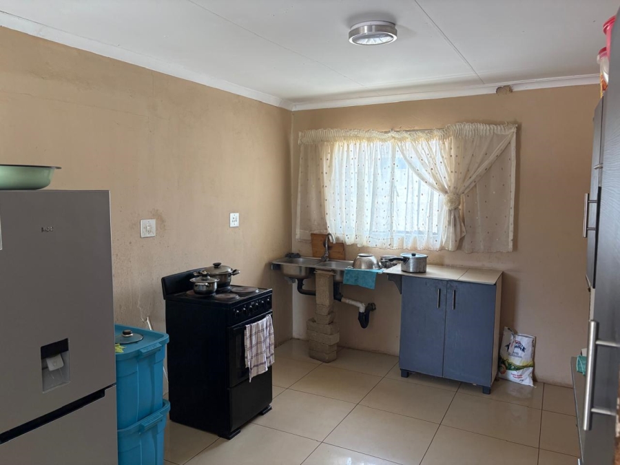 2 Bedroom Property for Sale in Soshanguve S Gauteng