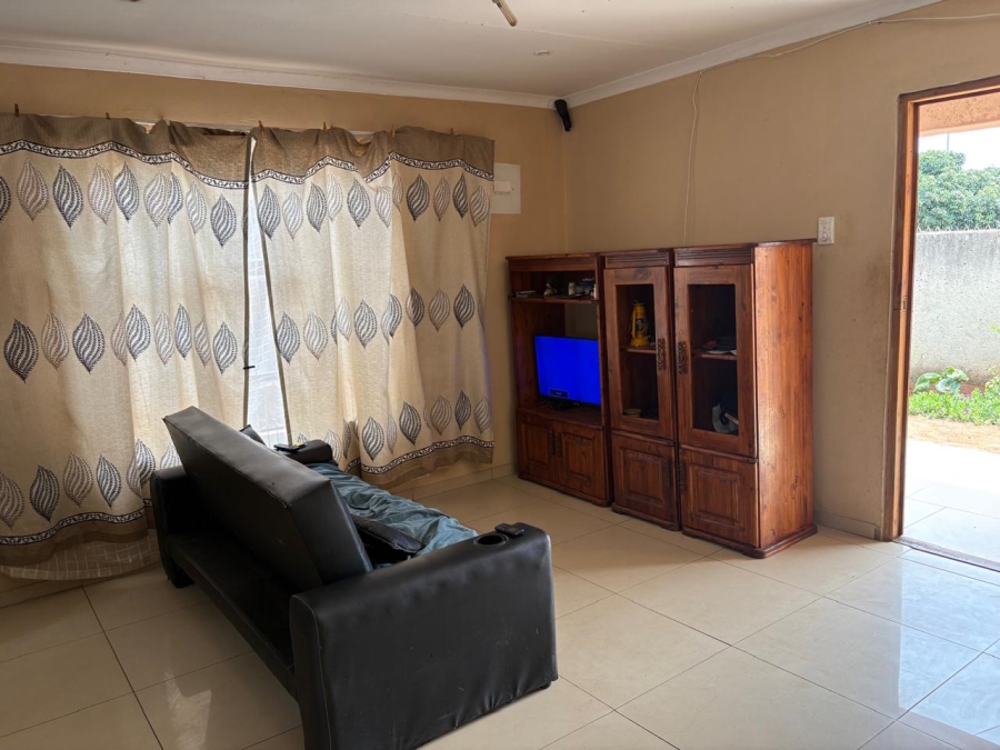 2 Bedroom Property for Sale in Soshanguve S Gauteng